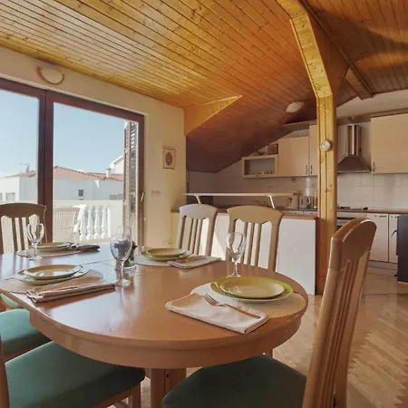 Appartement Awesome In With Wifi